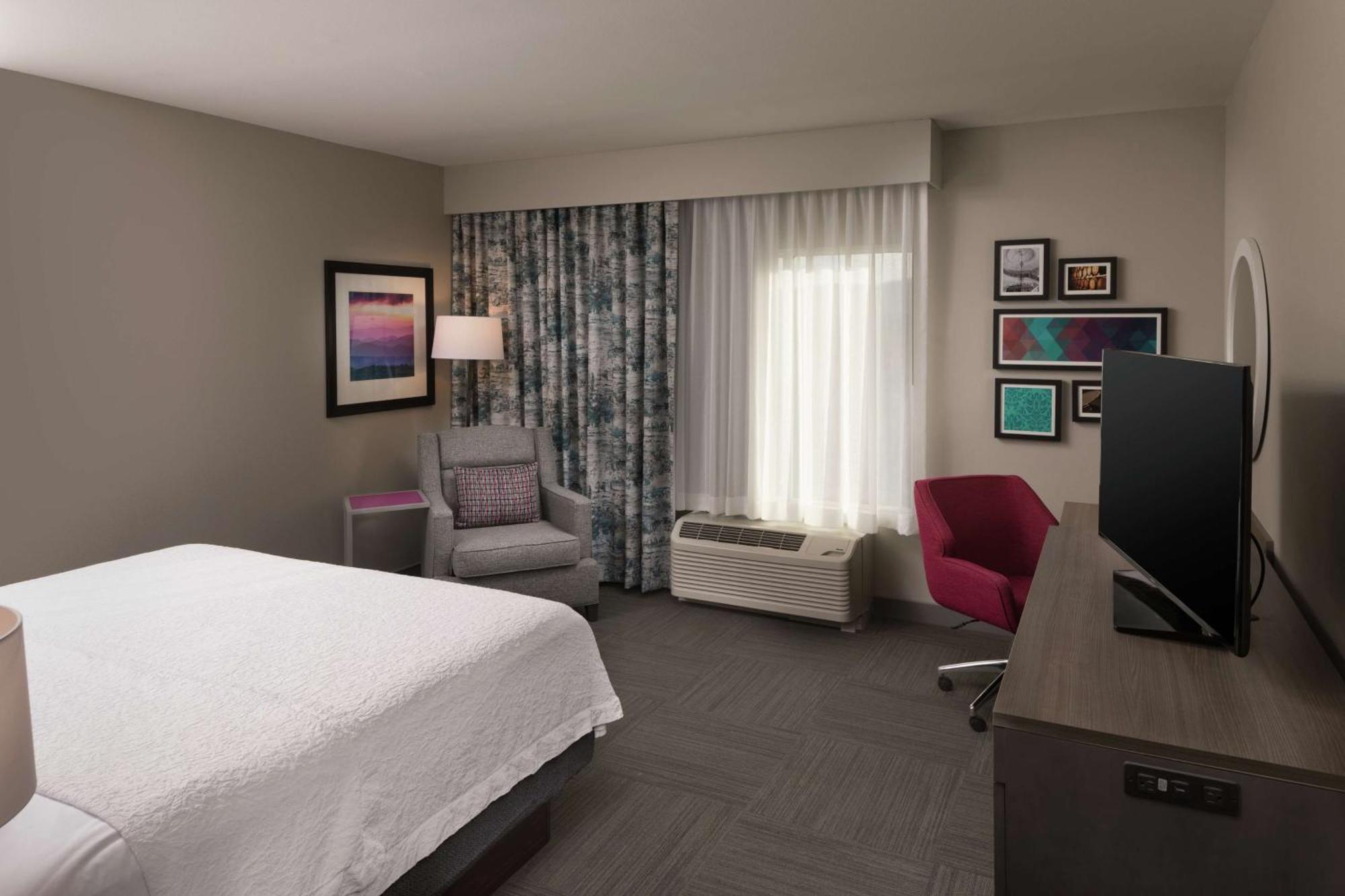 Hampton Inn & Suites Asheville Biltmore Area Bagian luar foto