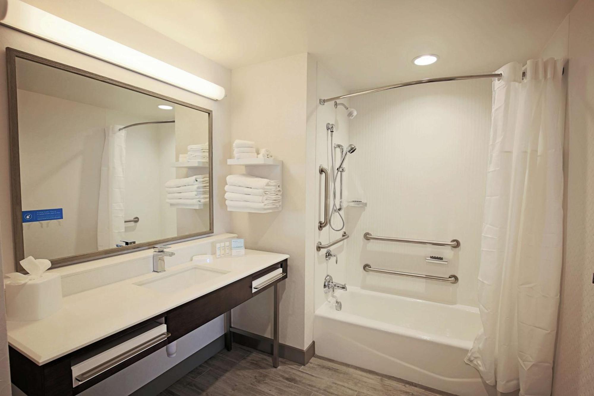 Hampton Inn & Suites Asheville Biltmore Area Bagian luar foto