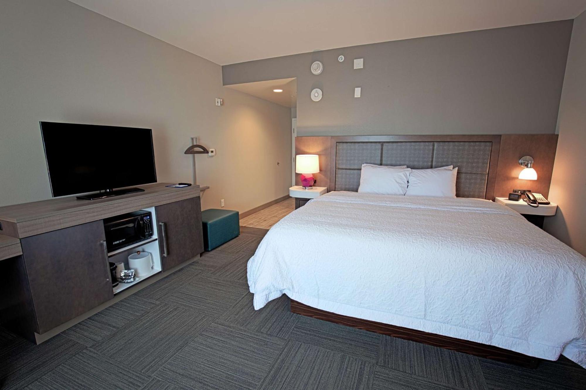 Hampton Inn & Suites Asheville Biltmore Area Bagian luar foto