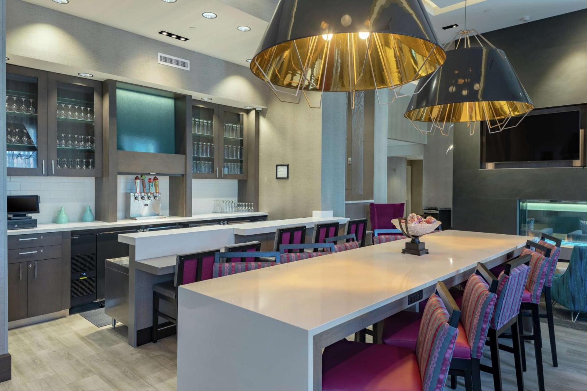 Hampton Inn & Suites Asheville Biltmore Area Bagian luar foto