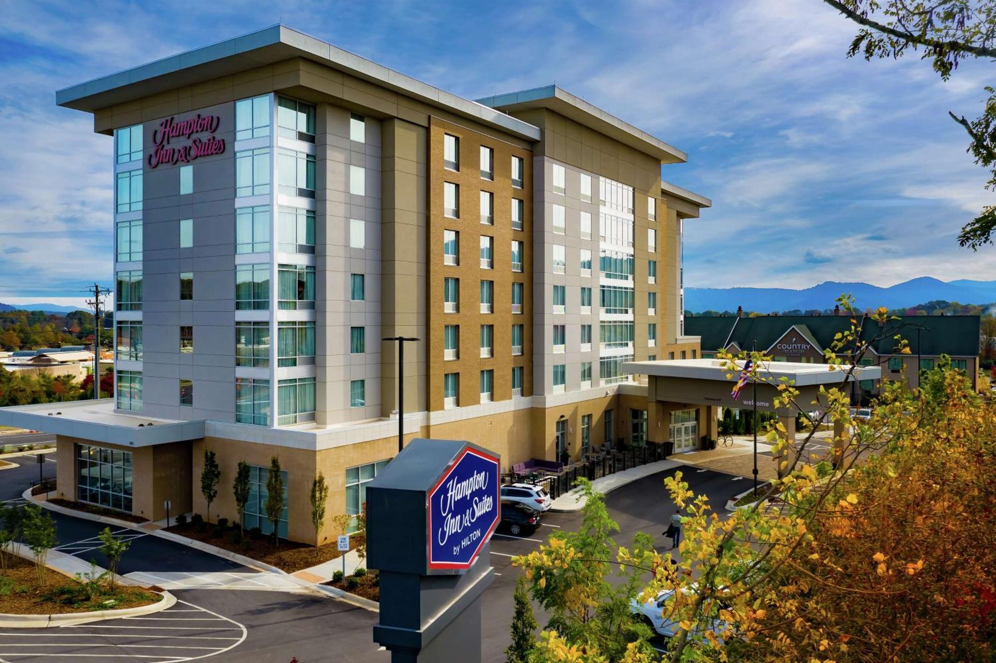 Hampton Inn & Suites Asheville Biltmore Area Bagian luar foto