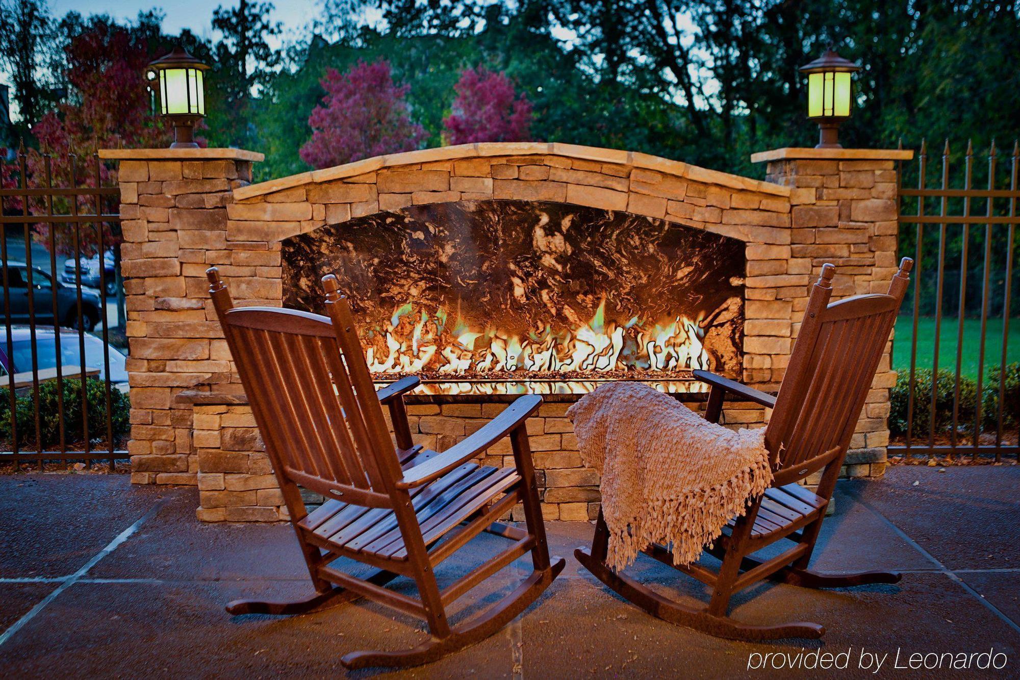 Hampton Inn & Suites Asheville Biltmore Area Bagian luar foto